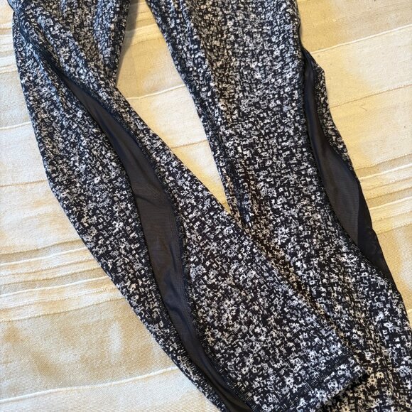 Lululemon Pace Wunder Under Hi-Rise Leggings – Daisy Dust Alpine, Size 6 - Picture 3 of 7